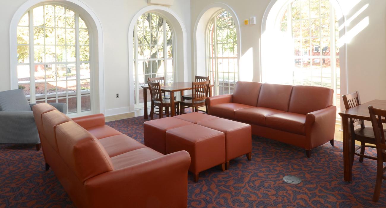 Facelift Revival Lounge Seating